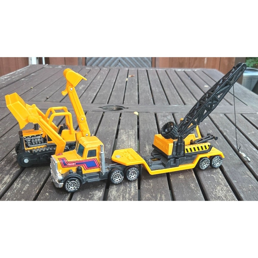 Vintage Buddy L Construction Toy Lot Peterbilt Crane Truck & Excavator